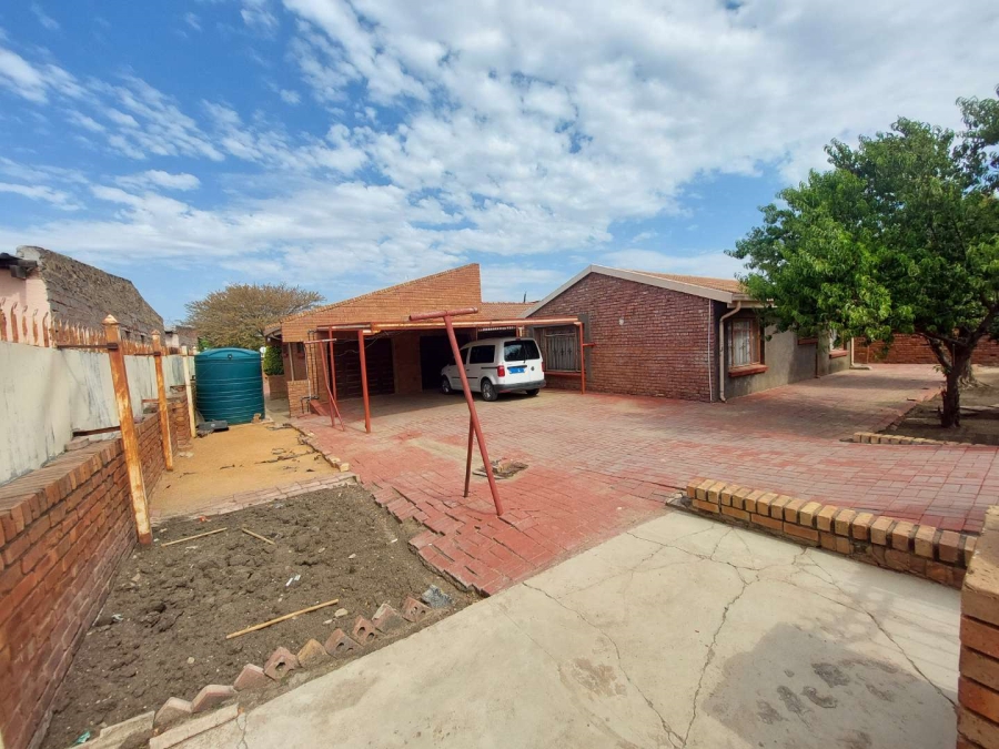 3 Bedroom Property for Sale in Brits North West